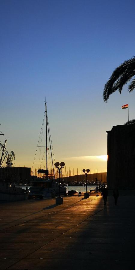 Apartment Okrug Gornji - Trogir With Sea View Екстер'єр фото