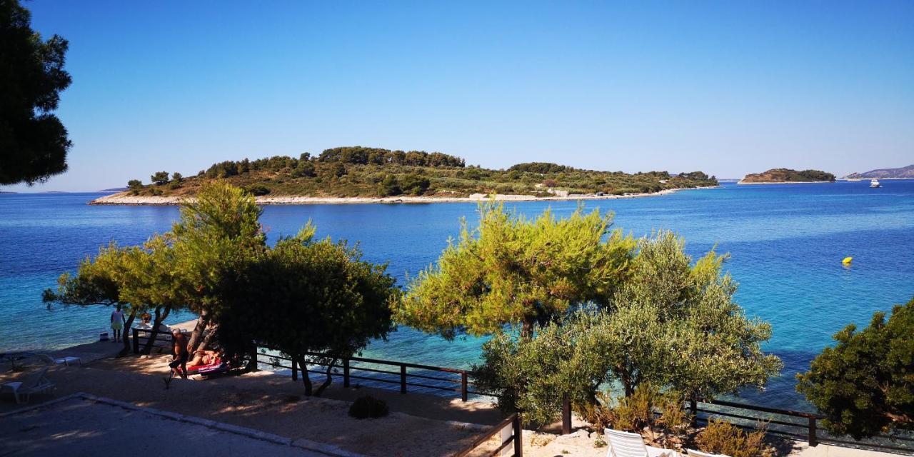 Apartment Okrug Gornji - Trogir With Sea View Екстер'єр фото