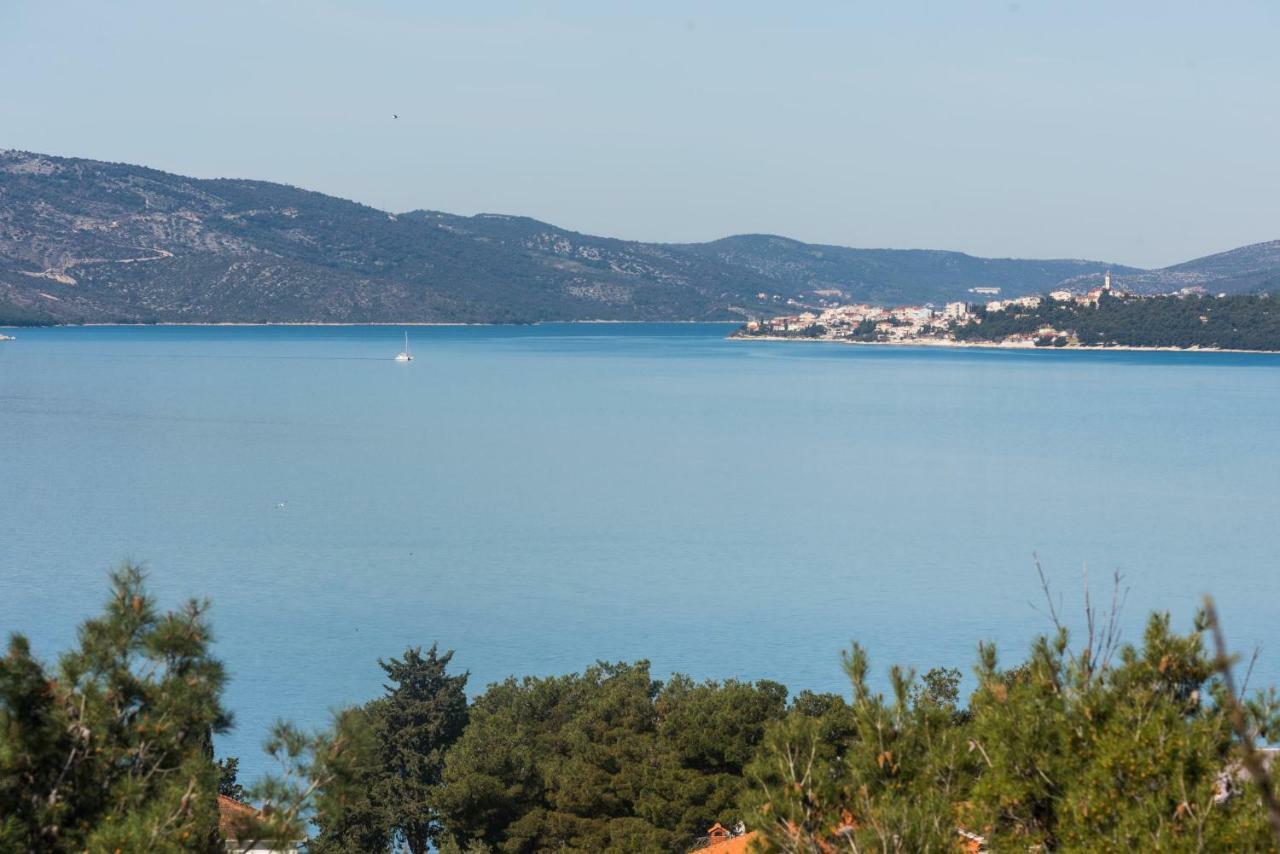 Apartment Okrug Gornji - Trogir With Sea View Екстер'єр фото