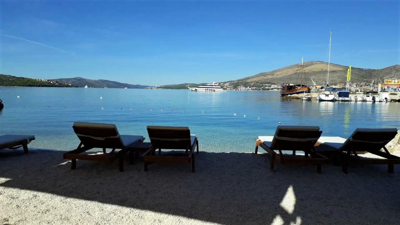 Apartment Okrug Gornji - Trogir With Sea View Екстер'єр фото